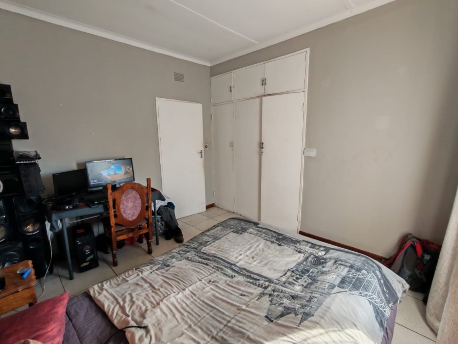 3 Bedroom Property for Sale in Rhodesdene Northern Cape